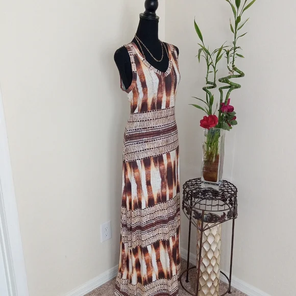 NWT Karen Kane Brown/Tan Aztec Print Maxi Dress Size L - Picture 6 of 13